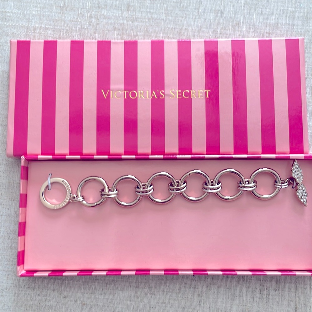 Never worn Victoria  Secret bracelet